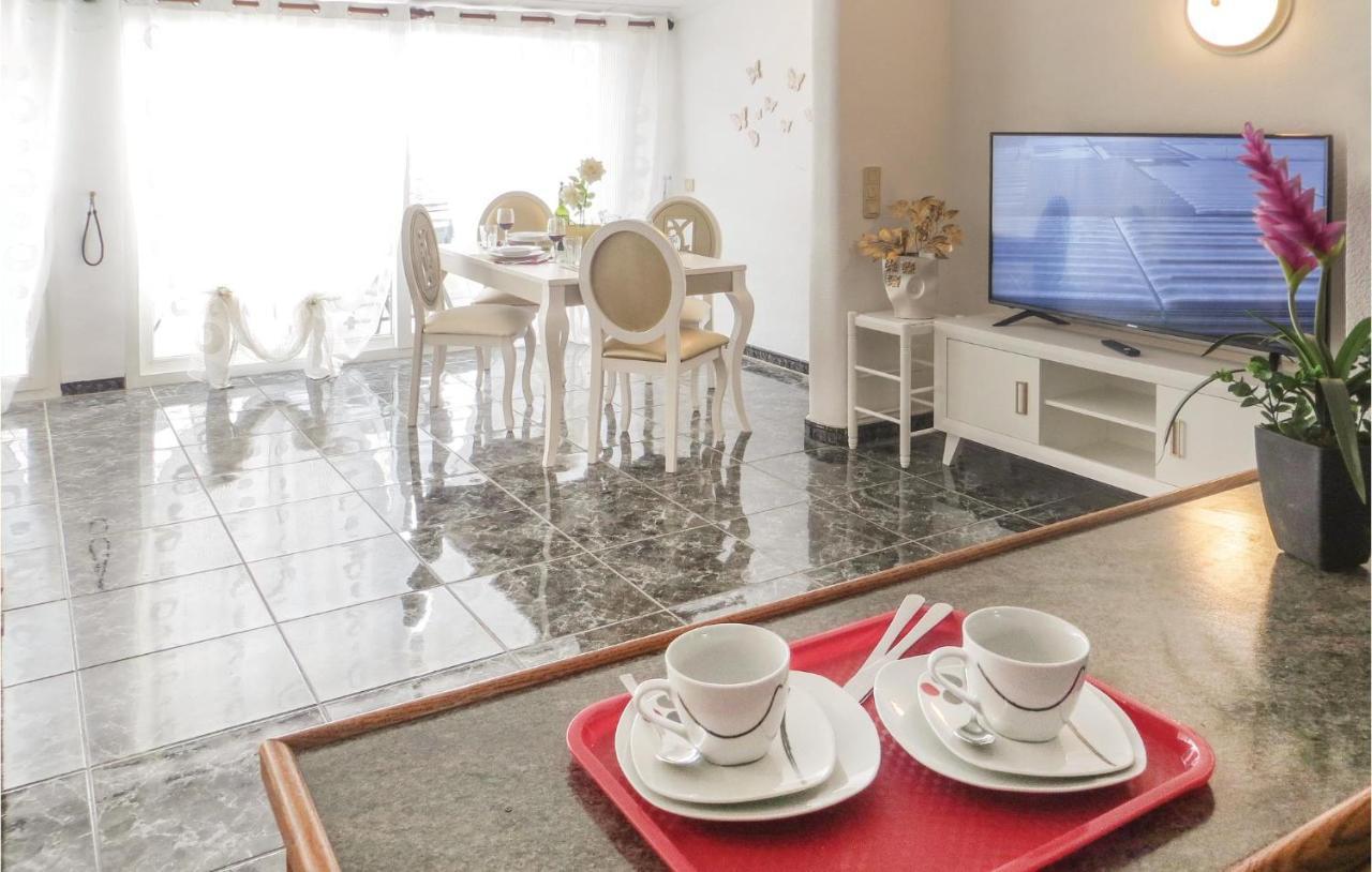 2 Bedroom Stunning Apartment In Torrevieja Kültér fotó