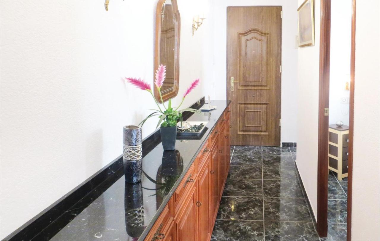 2 Bedroom Stunning Apartment In Torrevieja Kültér fotó